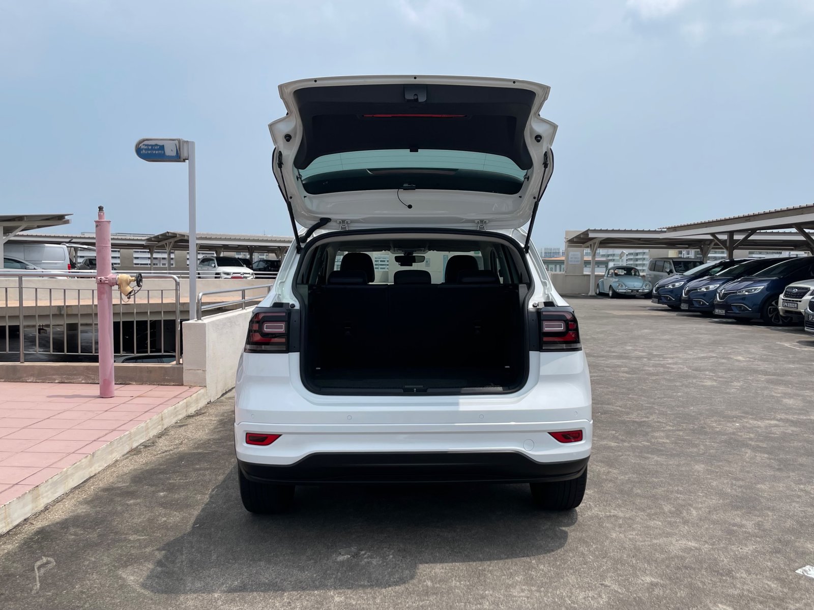 Volkswagen T-Cross R-Line photo 9